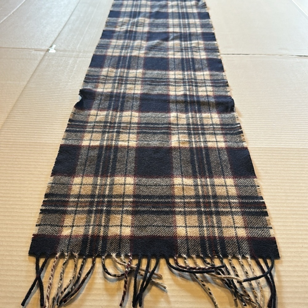 Highland Home Industries 100% pure new wo plaid scarf navy beige maroon white - Picture 2 of 7